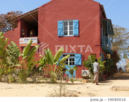 ゴレ島を歩く ゴレ島を歩く 39080016