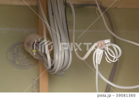 住宅屋根裏 LED照明用 コネクター イメージ 住宅屋根裏 LED照明用 コネクター イメージ 39081360