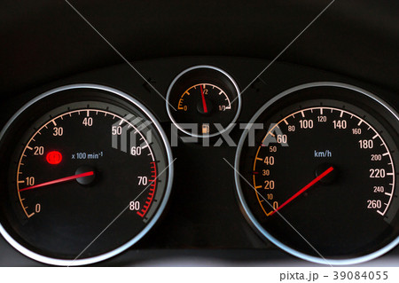 Car dashboard. Tachometer, speedometer and fuel 39084055