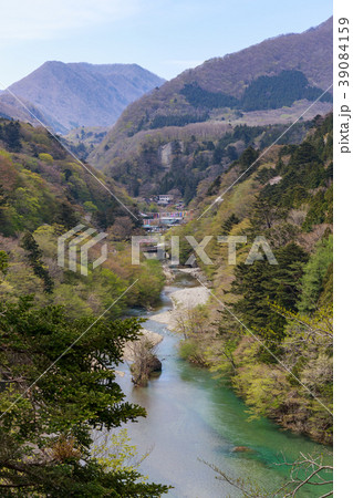 栃木県那須塩原市 板室温泉 那珂川 5月 栃木県那須塩原市 板室温泉 那珂川 5月 39084159