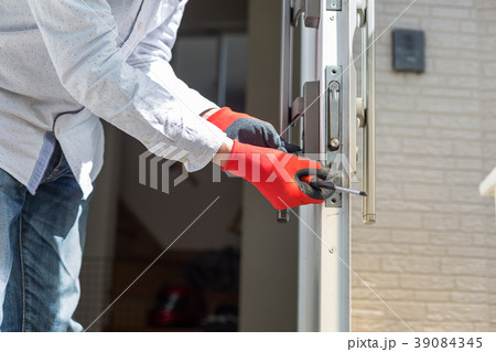 鍵の修理 39084345