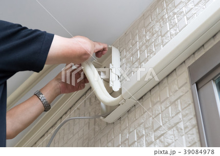 installation of an air conditioner installation of an air conditioner 39084978