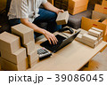 Internet online shopping,  Young business start up 39086045