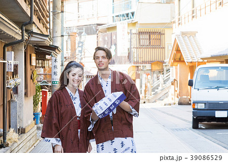 インバウンドイメージ　inbound tourist Japan hot spring spa 39086529