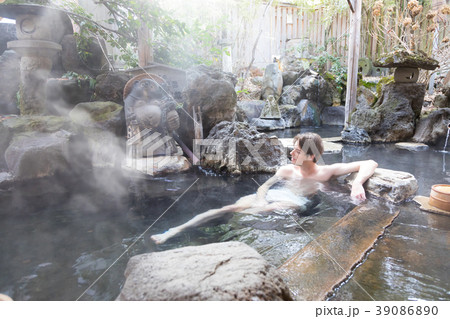 インバウンドイメージ　inbound tourist Japan hot spring spa 39086890