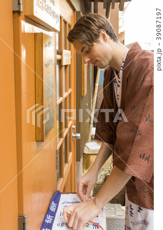 インバウンドイメージ　inbound tourist Japan hot spring spa 39087197