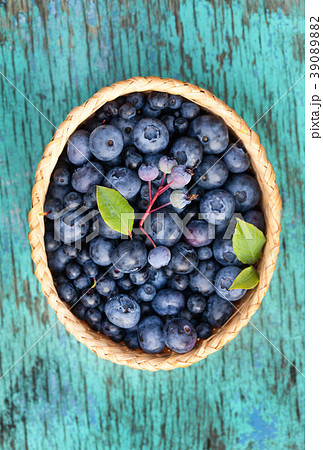 fresh blueberries fresh blueberries 39089882