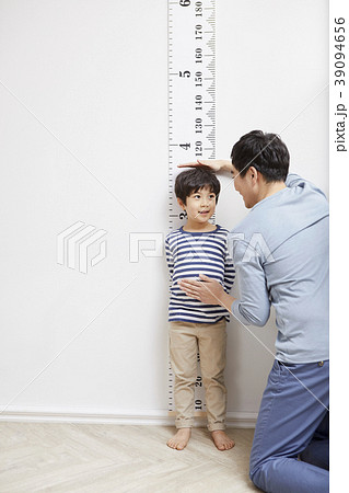 目盛 息子 お父さん 39094656