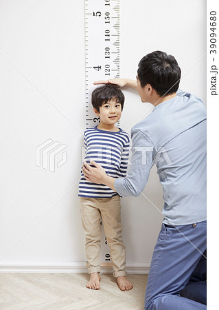 目盛 息子 お父さん 39094680