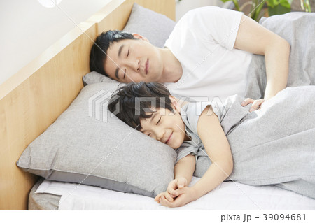 2 笑顔 微笑 39094681