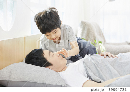 息子 お父さん 父 39094721
