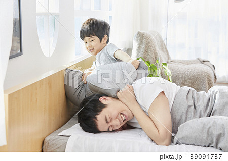 息子 お父さん 父 39094737