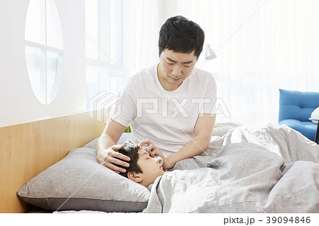 看護 息子 お父さん 39094846