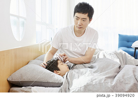 看護 息子 お父さん 39094920
