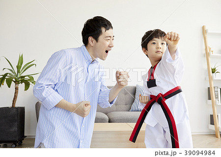 息子 お父さん 父 39094984