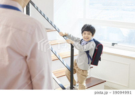 家族 ファミリー 階段 39094991