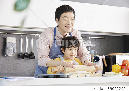 息子 お父さん 父 39095205