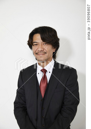 男性 ポートレート 男性 ポートレート 39096807