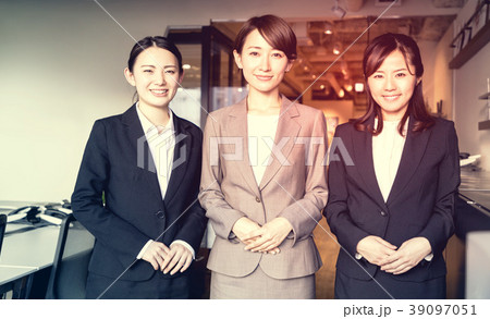 ビジネスウーマン ビジネスウーマン 39097051