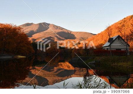 七ヶ宿_長老湖_紅葉 39097066
