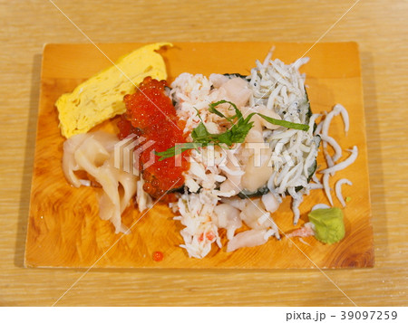 軍艦盛り 軍艦盛り 39097259