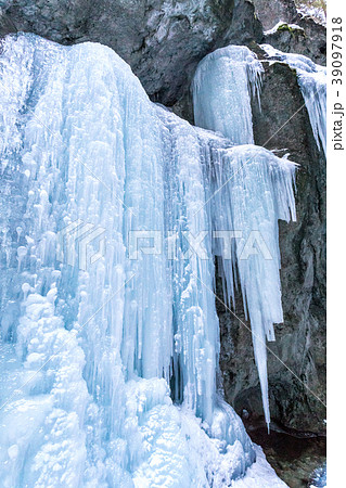 Icefall 39097918