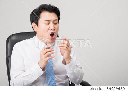 人 人間 人物 39099680