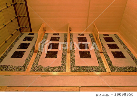 岩床浴　岩盤浴　健康　発汗　サウナ効果　疲労回復　健康増進　美容効果　美容　 39099950