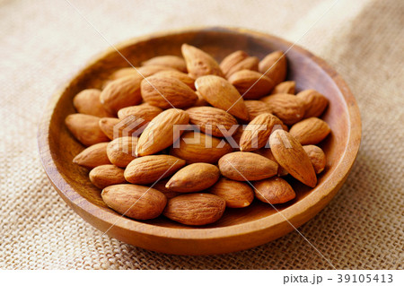 アーモンド 39105413