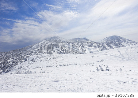 冬の八甲田山の写真素材