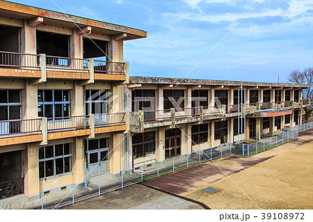 旧大野木場小学校被災校舎 長崎県島原市 の写真素材