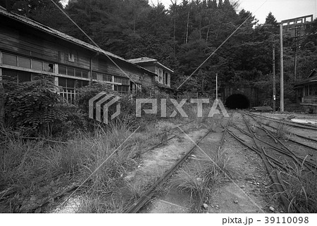 廃鉱山のレール　紀州鉱山 39110098