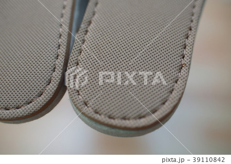 スリッパ (玄関 住居 住宅 一軒家 一戸建て フローリング マイホーム マンション 分譲 賃貸) 39110842
