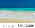 カンクンビーチの波打ち際 39112800