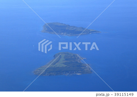 焼尻島と天売島 39115149
