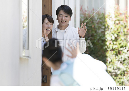 小学生　通学イメージ 39119115