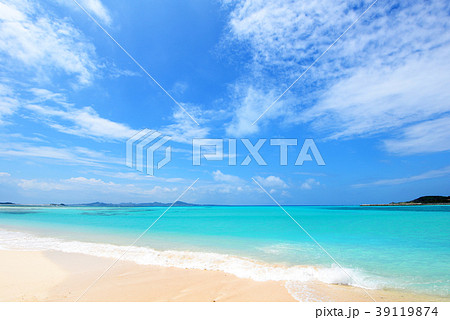 沖縄の美しい海とさわやかな空 39119874