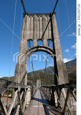 木曽川の桃介橋 木曽川の桃介橋 39120716