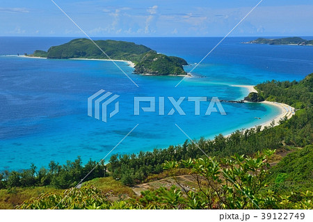 沖縄県　座間味島　古座間味ビーチ　遠望 39122749