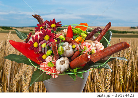 Bouquet of Flowers with Susages in the Vase 39124423