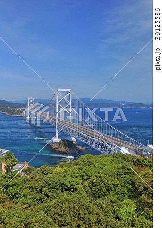 大鳴門橋と鳴門海峡 大鳴門橋と鳴門海峡 39125536