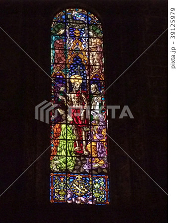 リスボン　ジェロニモス修道院　サンタマリア教会　ステンドグラス　ポルトガルの世界遺産 39125979