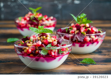 Healthy diet salad with beets Healthy diet salad with beets 39126023