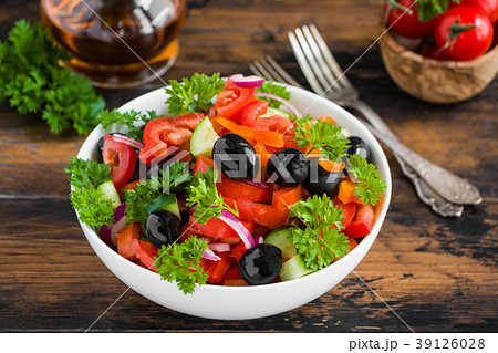 Healthy vegetarian salad with fresh vegetables Healthy vegetarian salad with fresh vegetables 39126028