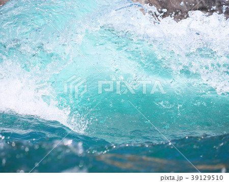 水の流れ（長良川-岐阜県郡上市美並町） 39129510