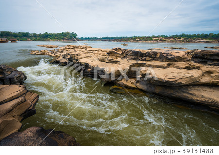 Natural of Rock Canyon in Mekhong River Thailand 39131488
