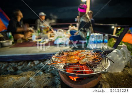 Grilling shrimp on stove Grilling shrimp on stove 39135223
