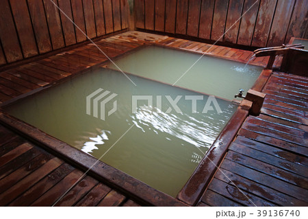 渋温泉（大湯） 39136740