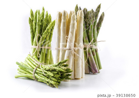 Green and white Asparagus  isolated 39138650