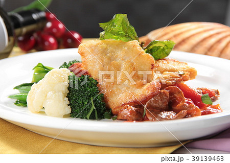 deep fried fish deep fried fish 39139463